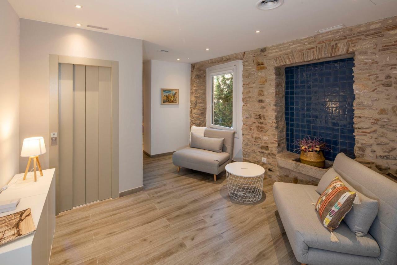Apartamento Historico En El Barri Vell Girona Bagian luar foto